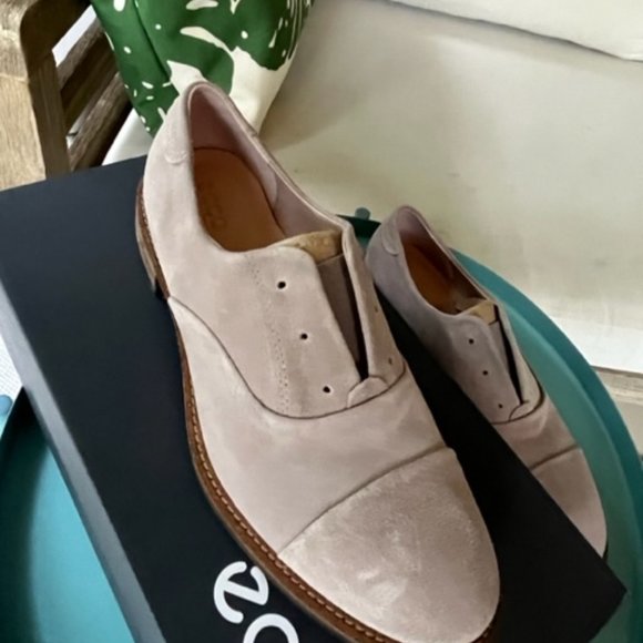 Ecco Womens Tan Sueded Oxford - Picture 4 of 5
